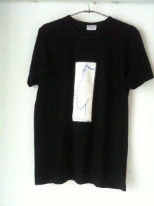 maglietta creata per Artonlife da Gianfranco Testagrossa- Spazio Tadini